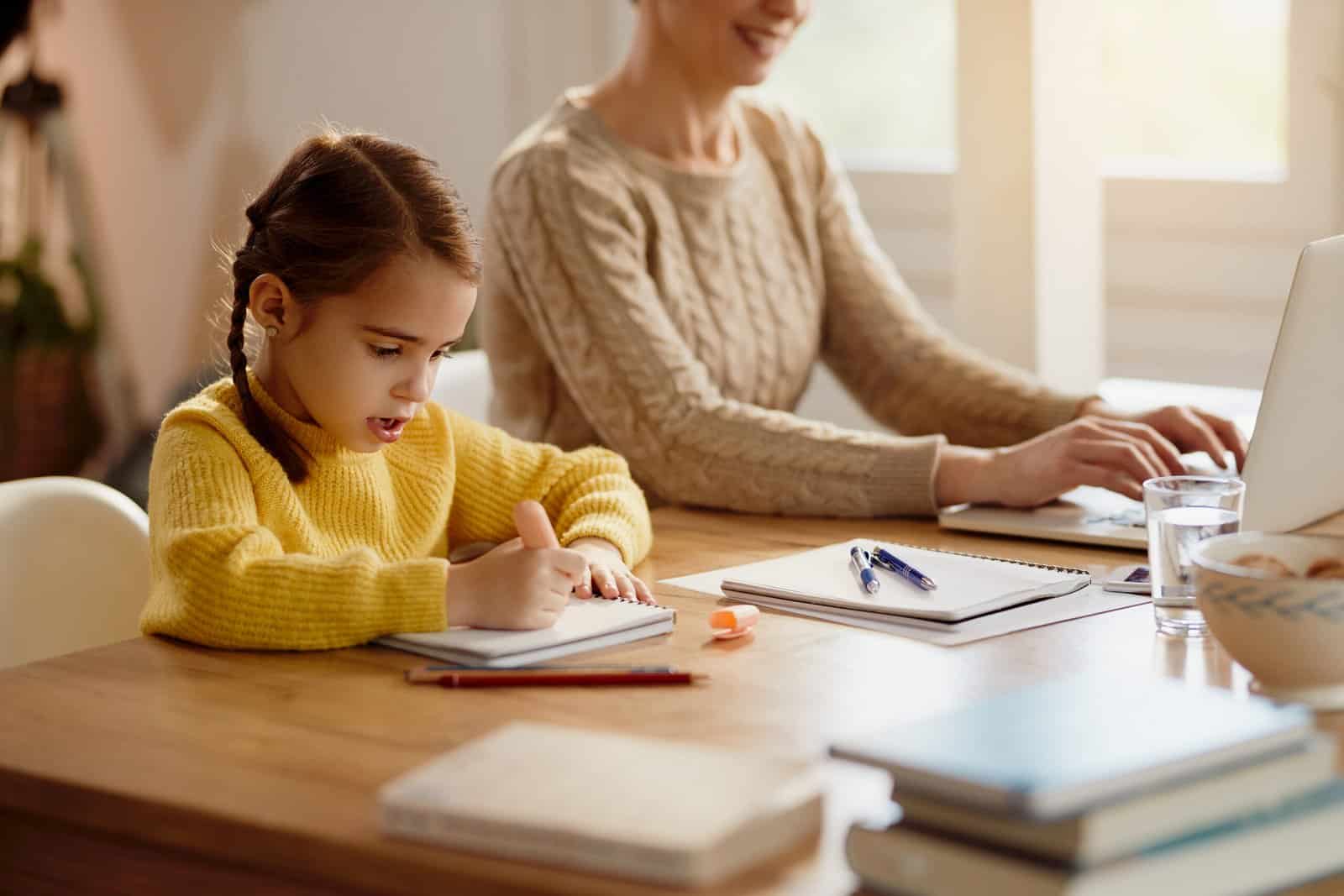 Early childhood curriculum guidance for parents and teachers