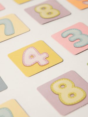 background-numbers-seamless-pattern-with-numbers